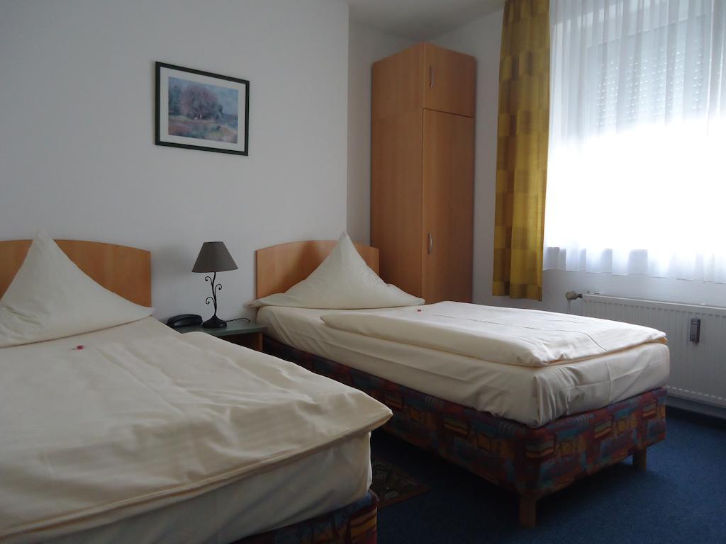 Hotel Central Oberursel Quarto foto
